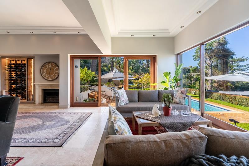 4 Bedroom Property for Sale in Constantia Western Cape